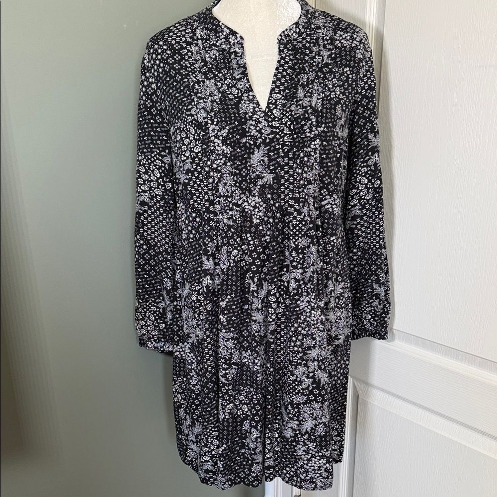 Old Navy Floral Print Tunic Dress Black White Size Large
